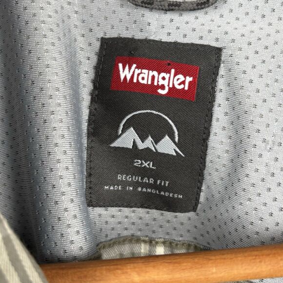 Wrangler Men’s Shirt 2XL Olive Plaid Regular Fit Cotton Spandex Stretch Pockets - Picture 4 of 9